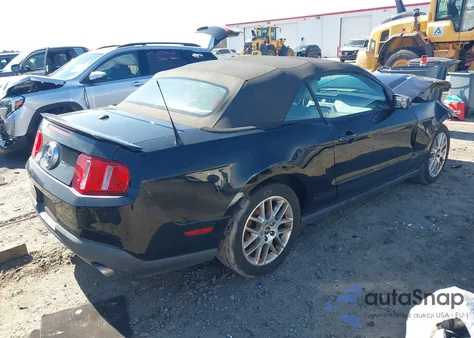 2012 Ford Mustang V6 Premium z USA, uszkodzony, nr VIN 1ZVBP8EM6C5220391